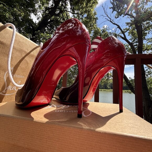 Christian Louboutin EU 40 Hot Chick 100mm Patent Pointed Toe Heel Pump Black - Picture 3 of 10